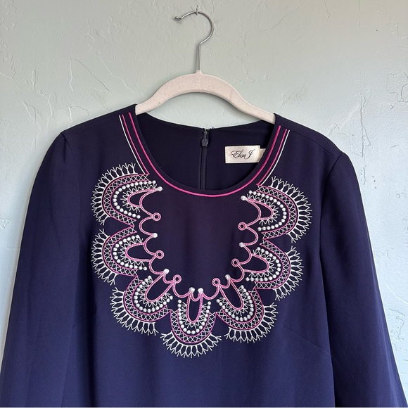 Eliza J | Women’s Navy Pink White Embroidered Crepe‎ 3/4 Sleeve Dress Size 8 EUC - Picture 5 of 9